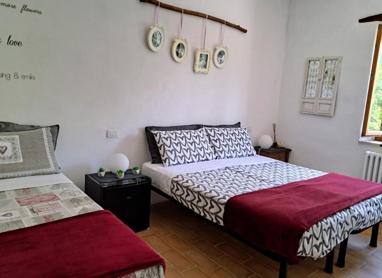 Le Ginestre Guesthouse אסיסי חדר תמונה