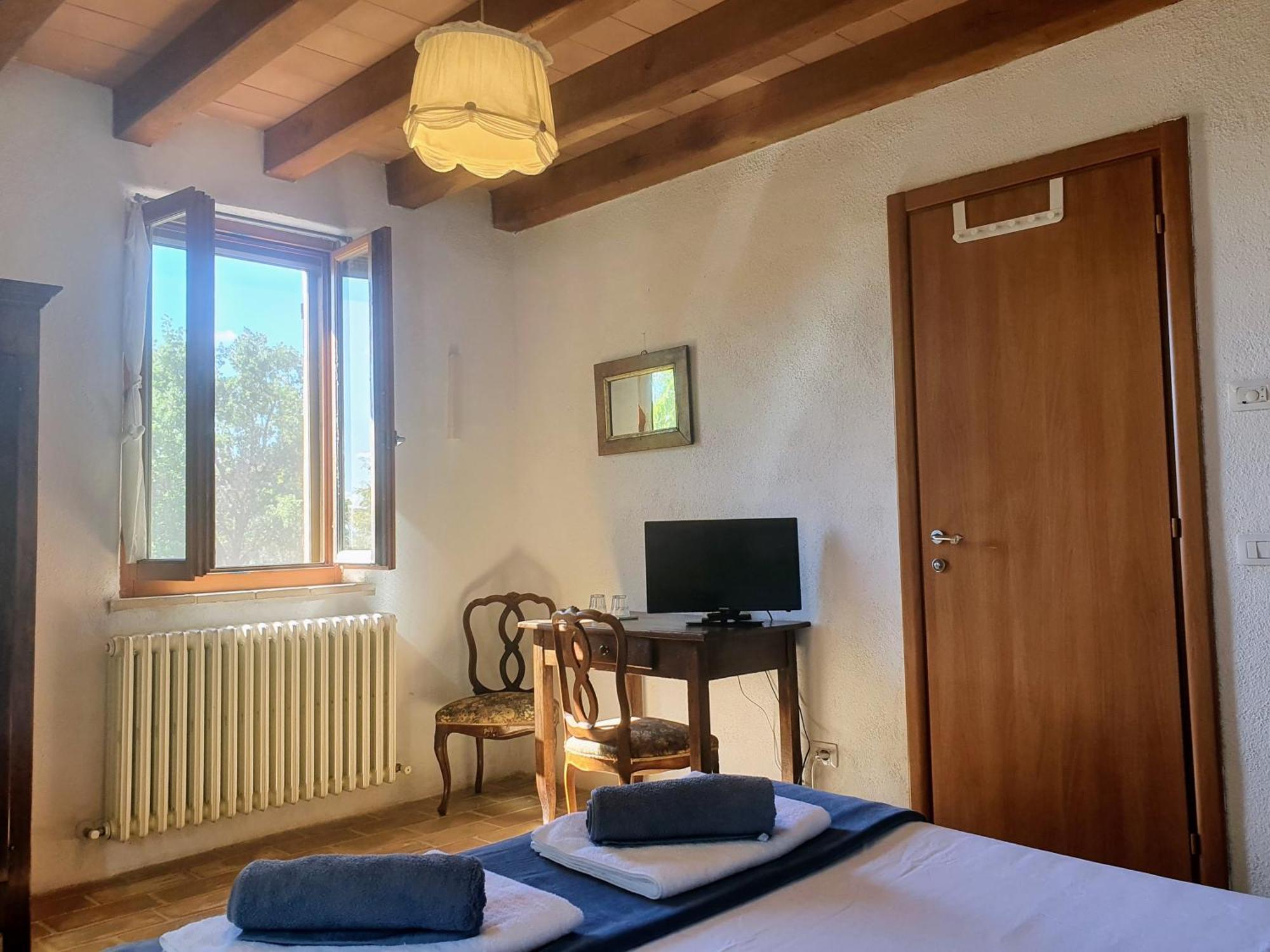 Le Ginestre Guesthouse אסיסי חדר תמונה